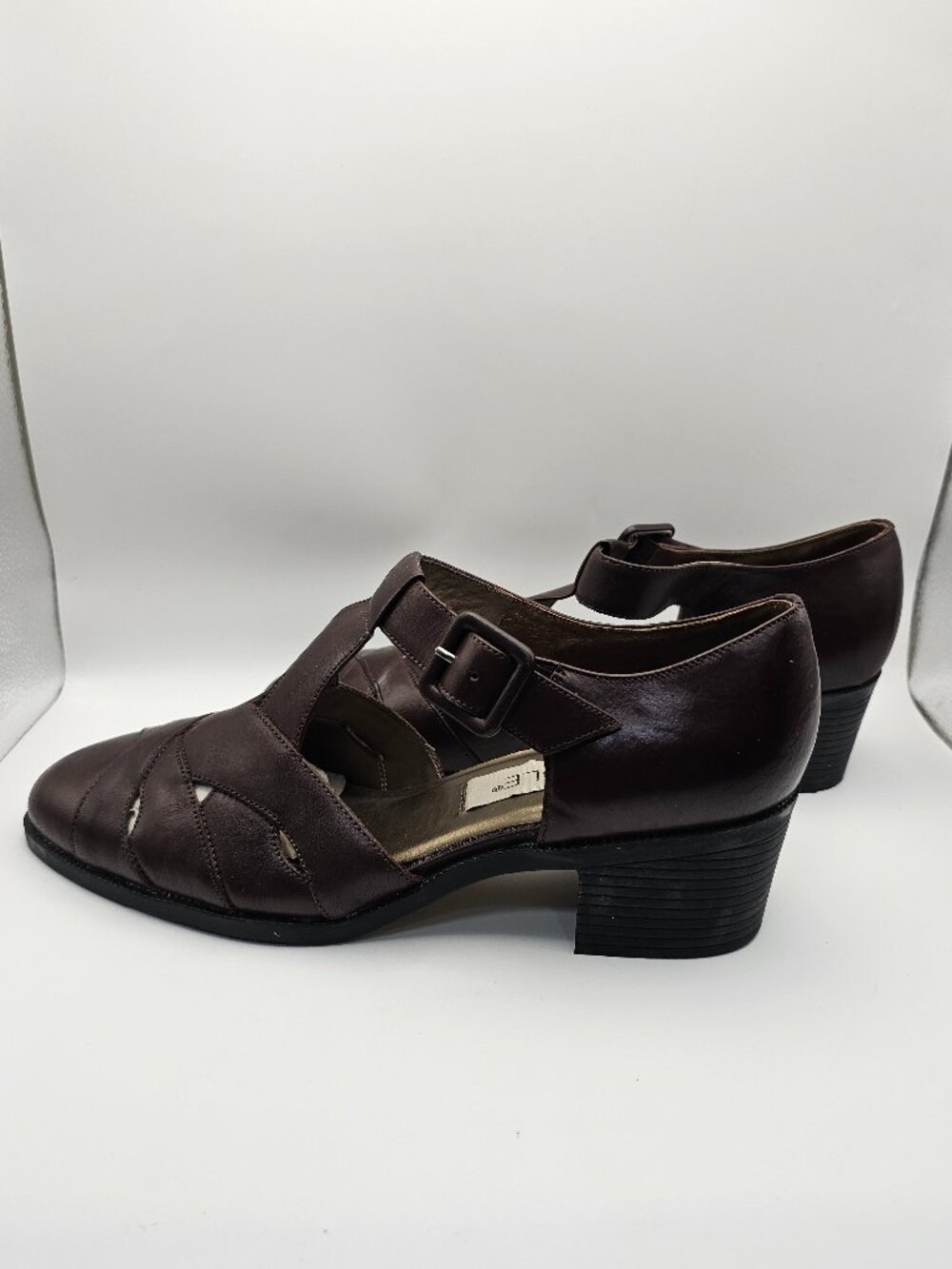 Nicole “Jillian” Dark Brown Leather T‑Strap Woven Pumps – Size 8M, Vintage - Picture 5 of 8